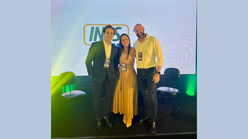 Descubra com Ian dos Anjos Cunha como a inteligência artificial redefine o papel da liderança estratégica em um cenário empresarial em constante evolução.